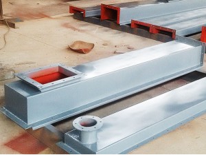 XZ型空氣輸送斜槽是一種適用于輸送干燥易流態(tài)化粉狀物料的設備,可在任意距離間輸送,輸送能力可達1500m3/h。