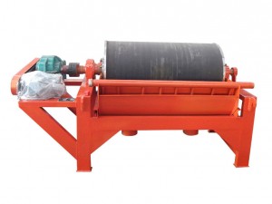 CTS、CTN、CTB系列永磁筒式磁選機(jī)磁場(chǎng)分旋轉(zhuǎn)式、固定式兩種機(jī)構(gòu)。